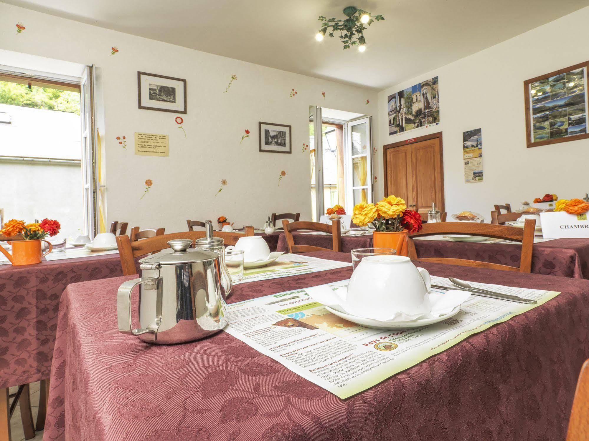 Auberge De L'Isard Saint-Denis  Exteriör bild