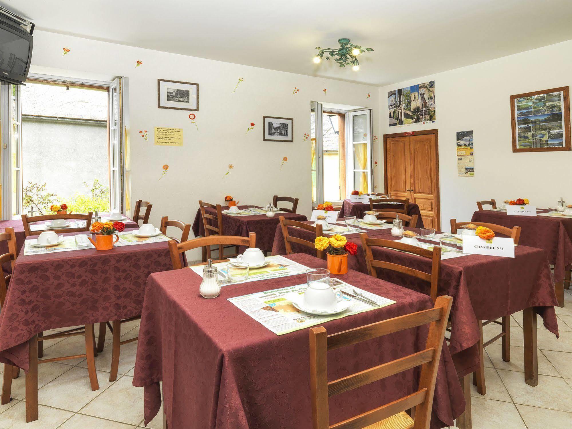 Auberge De L'Isard Saint-Denis  Exteriör bild