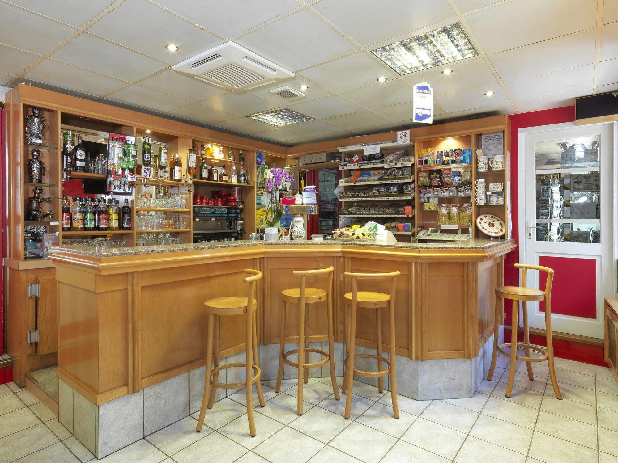 Auberge De L'Isard Saint-Denis  Exteriör bild