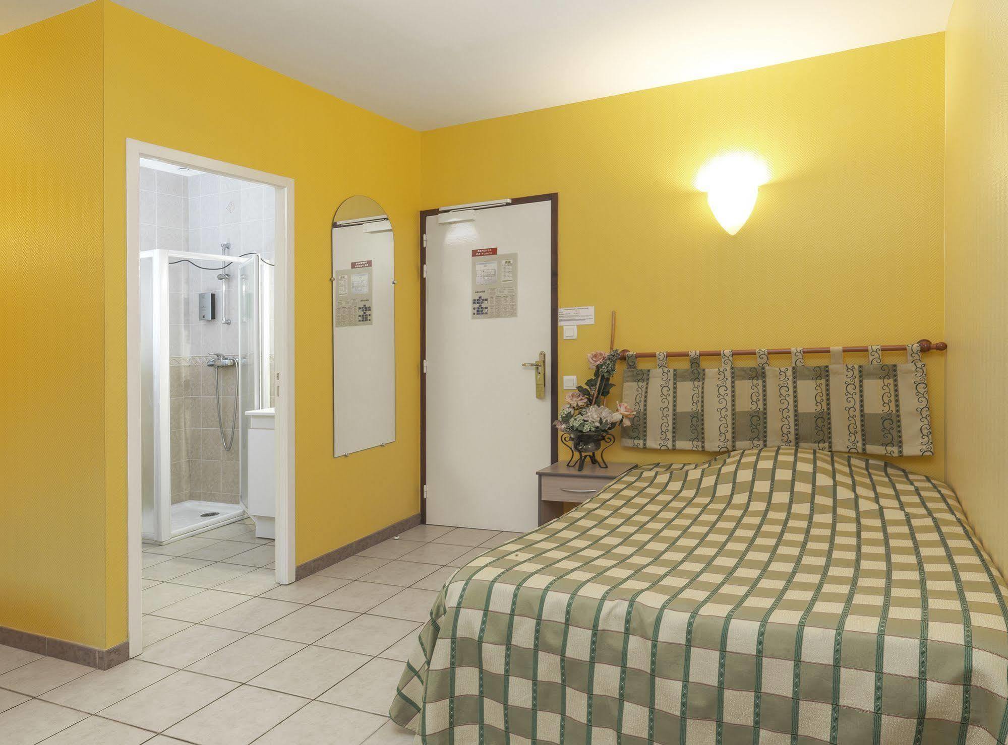 Auberge De L'Isard Saint-Denis  Exteriör bild